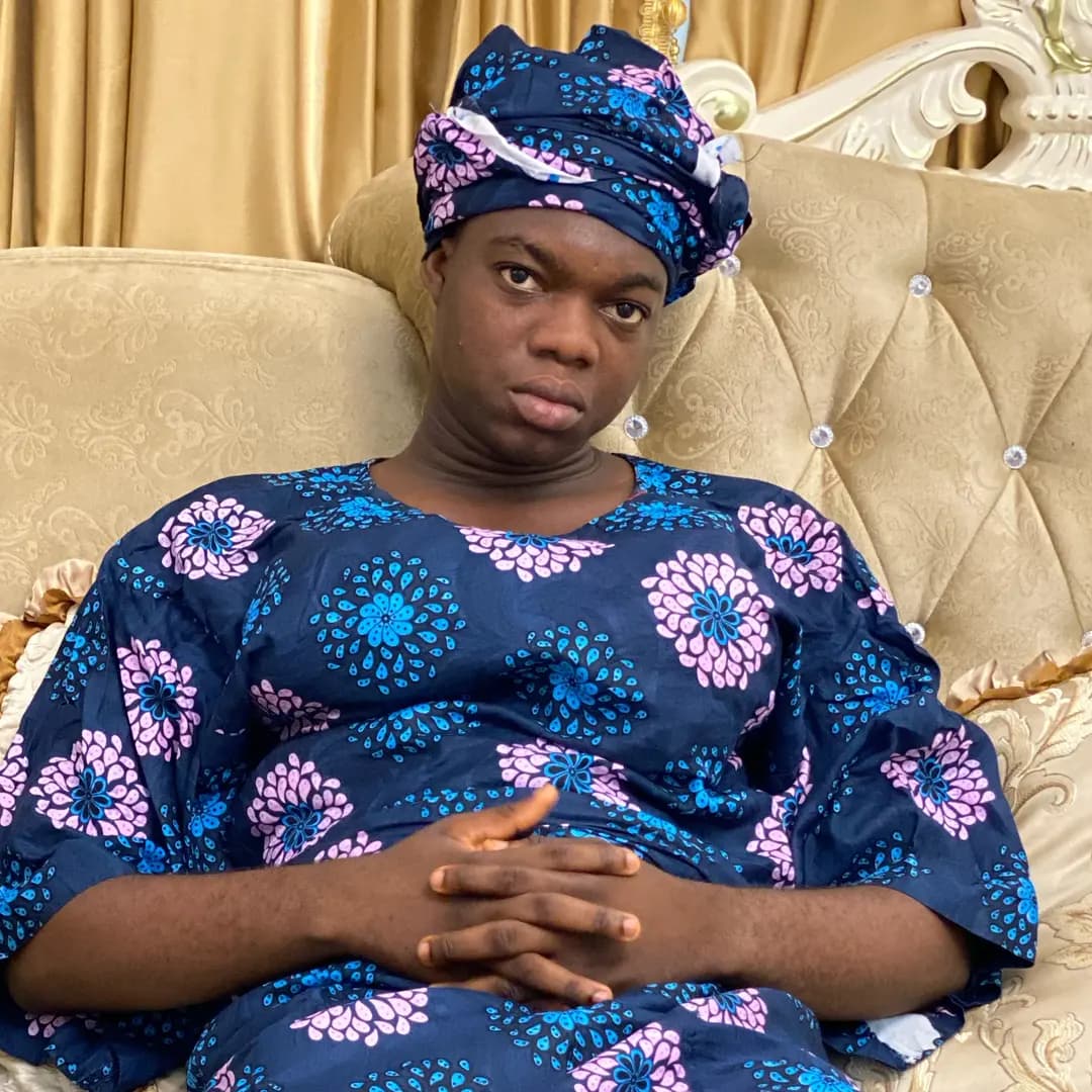 THECUTEABIOLA
