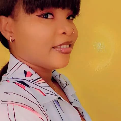 Esther Efete