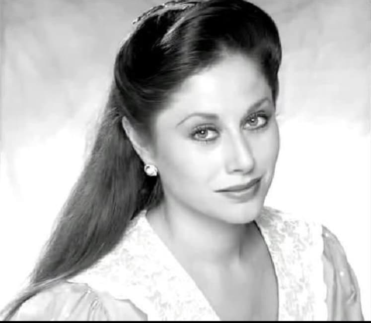 Angélica Aragón