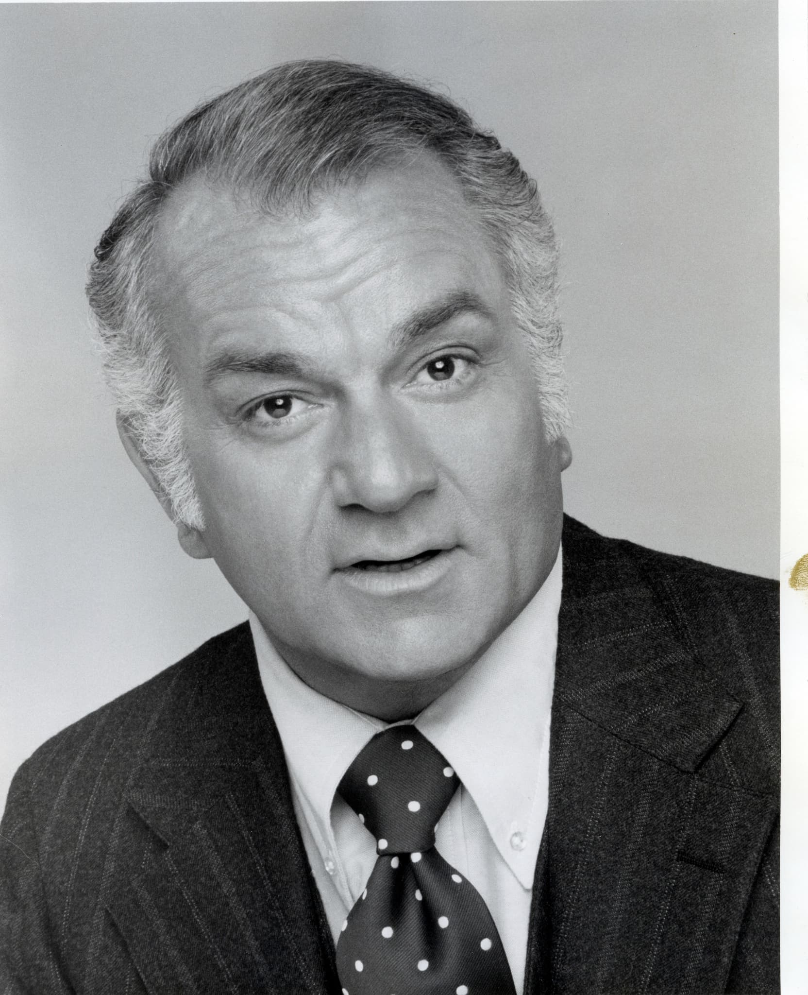 Robert Mandan