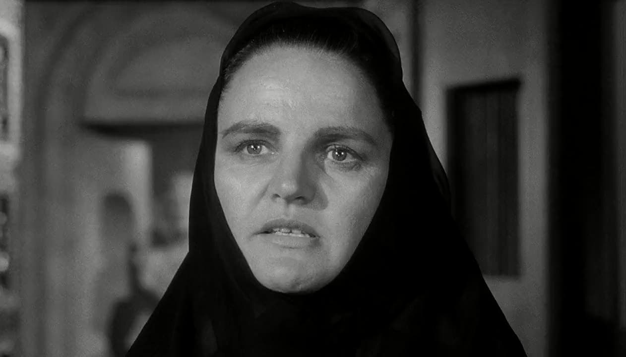 Vivian Nathan