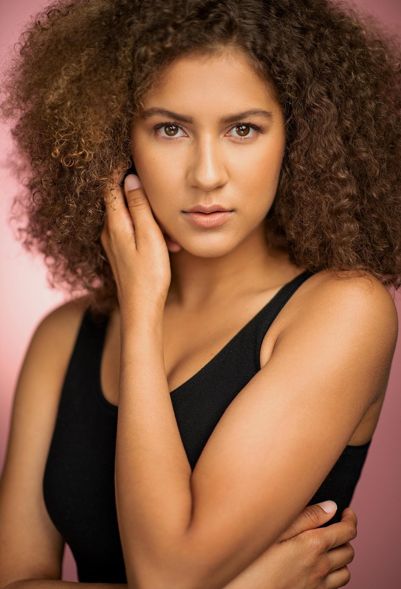 Aleksandra Cross