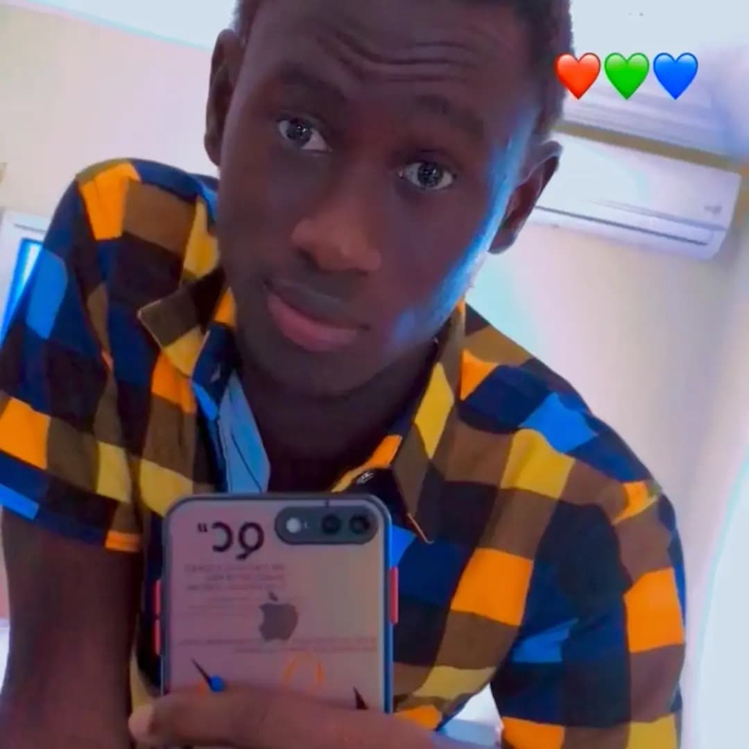 Mr Yuz😎🇬🇲